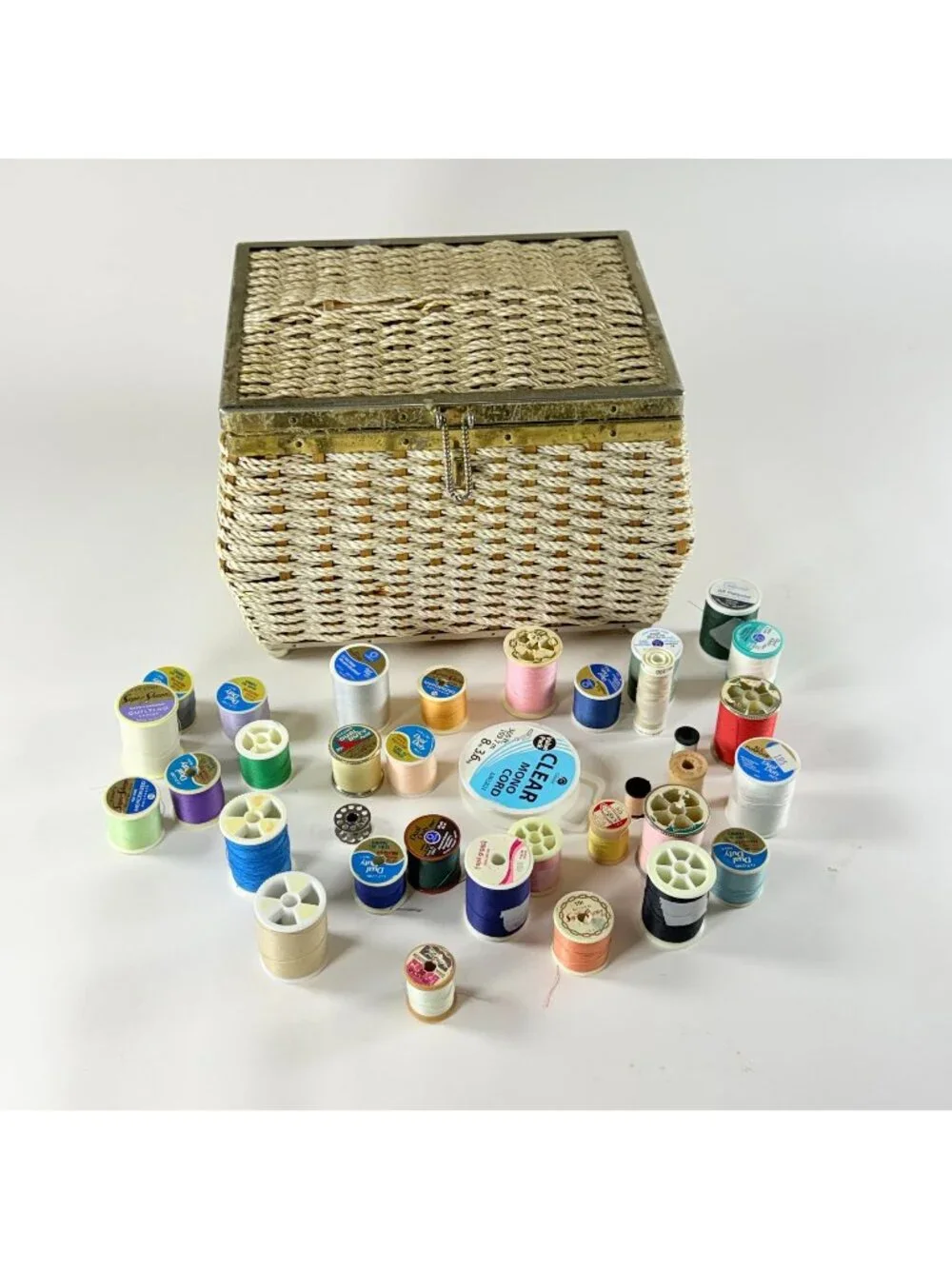 Vintage Jc Penney Woven Lined Sewing Box & 32 Spools of Thread Japan